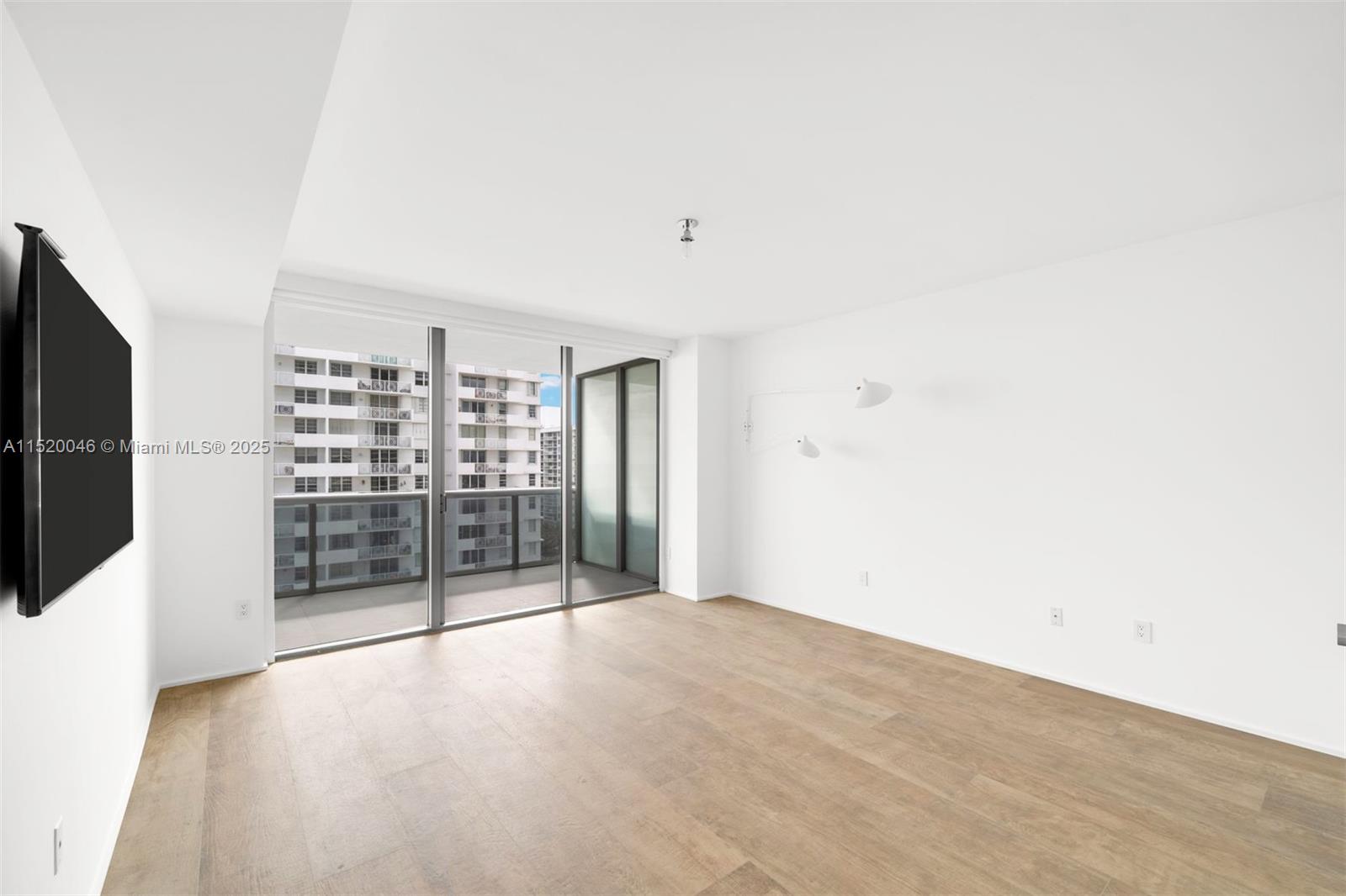 5875 Collins Ave, Miami Beach, FL, 33140 United States, 3 Bedrooms Bedrooms, ,3 BathroomsBathrooms,Residential,For Sale,Collins Ave,A11520046