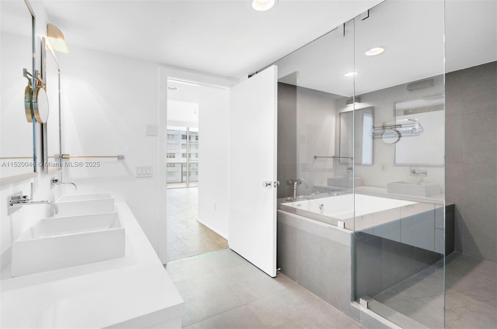 5875 Collins Ave, Miami Beach, FL, 33140 United States, 3 Bedrooms Bedrooms, ,3 BathroomsBathrooms,Residential,For Sale,Collins Ave,A11520046