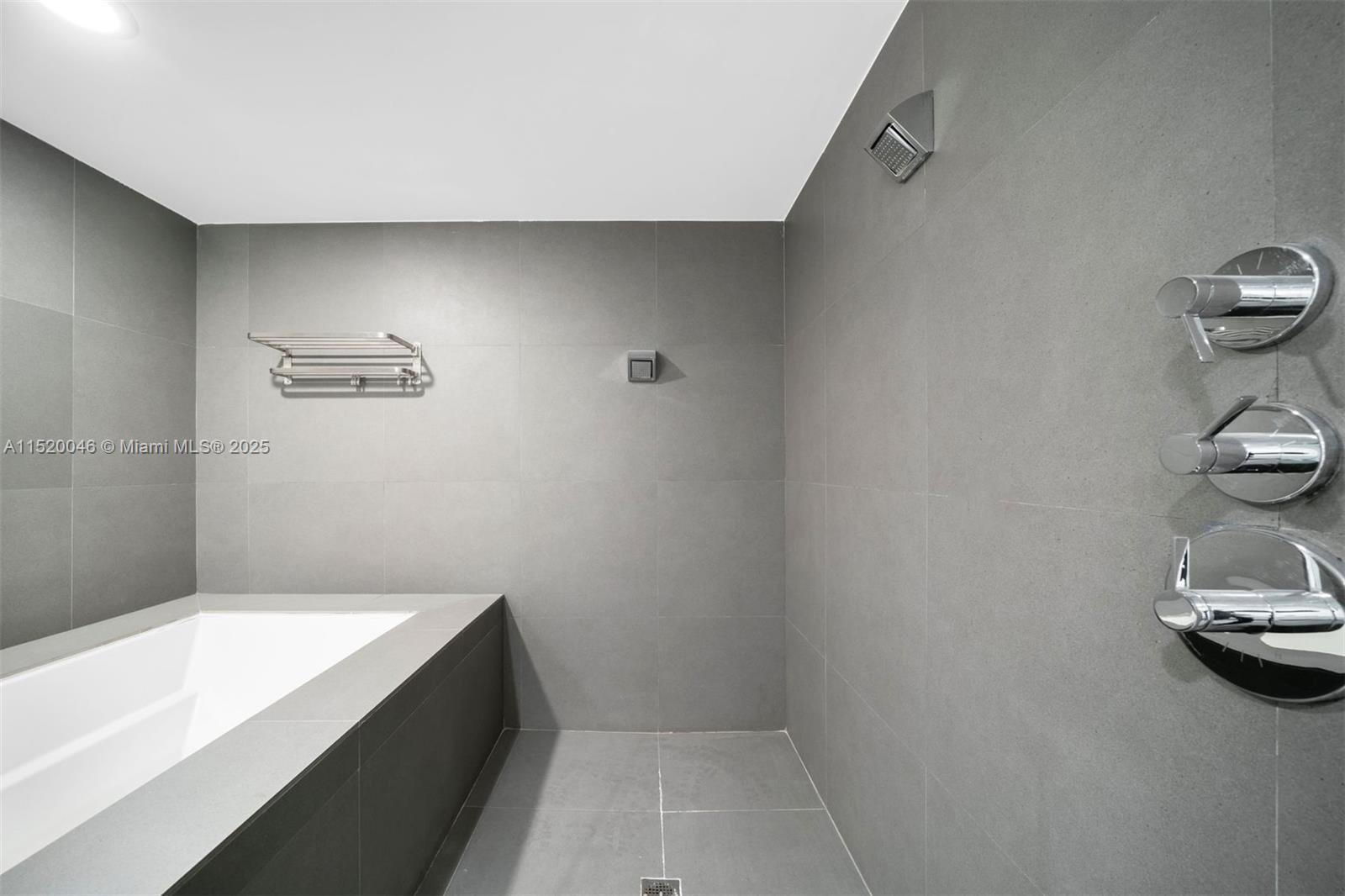 5875 Collins Ave, Miami Beach, FL, 33140 United States, 3 Bedrooms Bedrooms, ,3 BathroomsBathrooms,Residential,For Sale,Collins Ave,A11520046