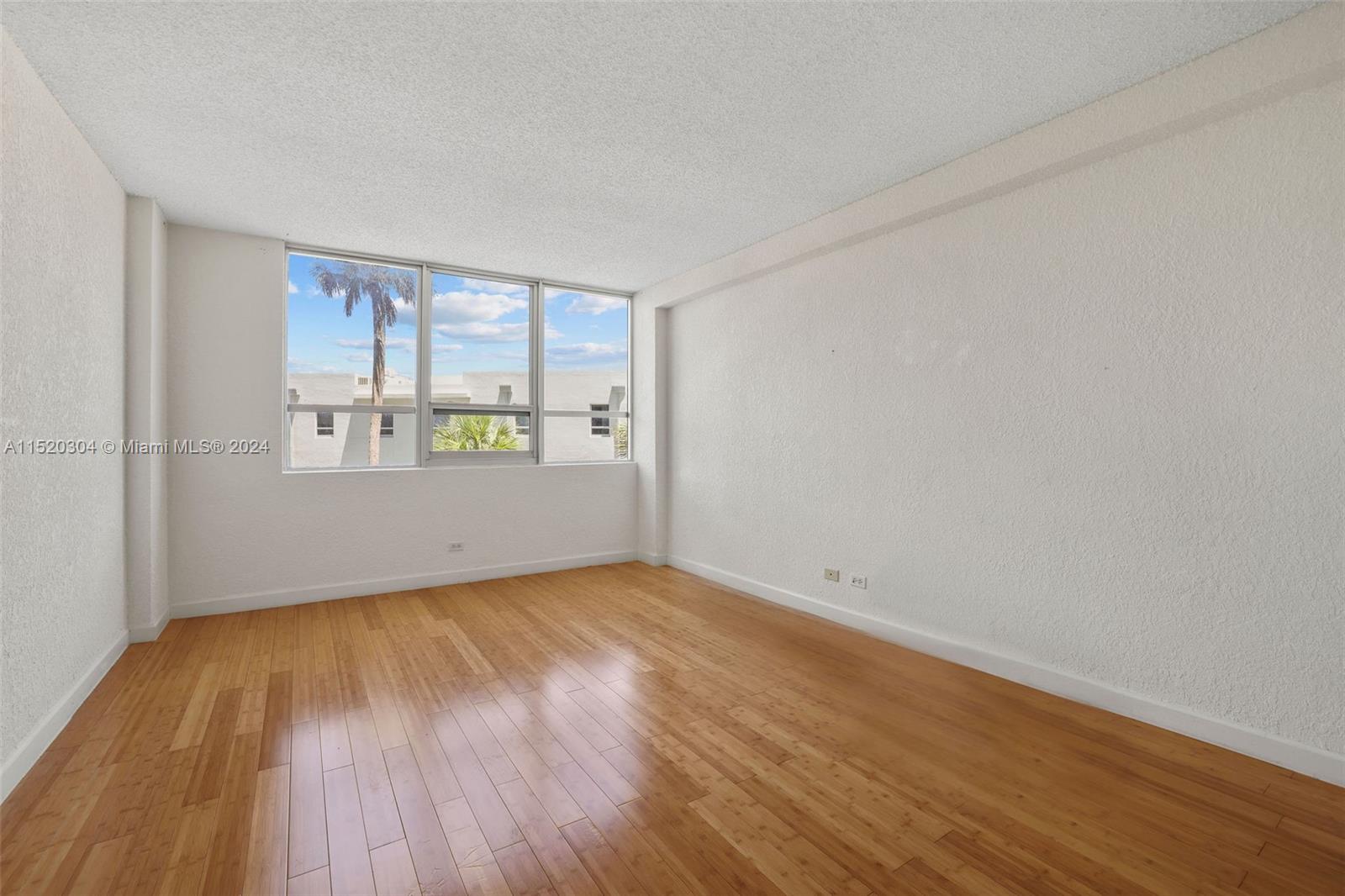 1500 Bay Rd S-0578, Miami Beach, Florida 33139, 1 Bedroom Bedrooms, ,1 BathroomBathrooms,Residentiallease,For Rent,1500 Bay Rd S-0578,A11520304