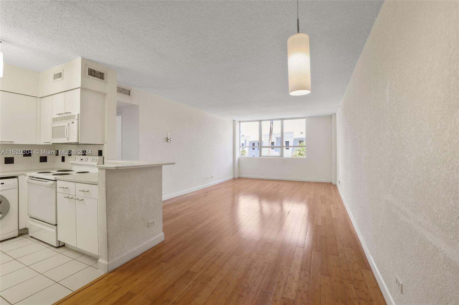 1500 Bay Rd S-0578, Miami Beach, Florida 33139, 1 Bedroom Bedrooms, ,1 BathroomBathrooms,Residentiallease,For Rent,1500 Bay Rd S-0578,A11520304