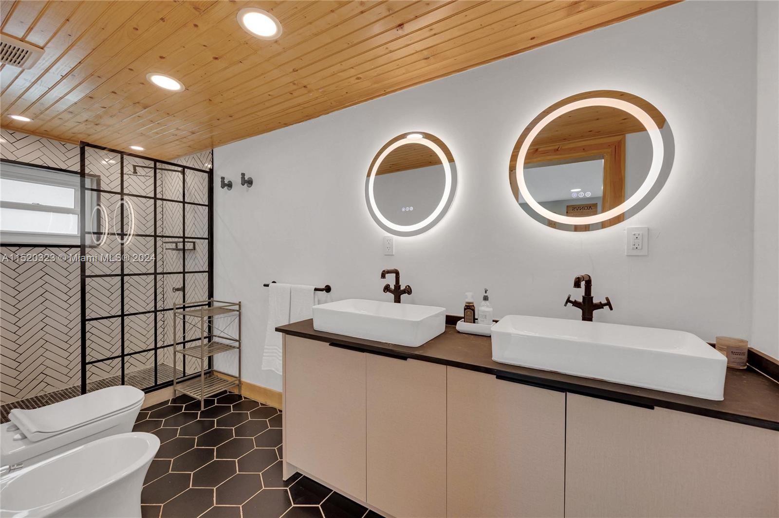 9000 NW 12th Ave 1, Miami, Florida 33150, 5 Bedrooms Bedrooms, ,3 BathroomsBathrooms,Residentiallease,For Rent,9000 NW 12th Ave 1,A11520323