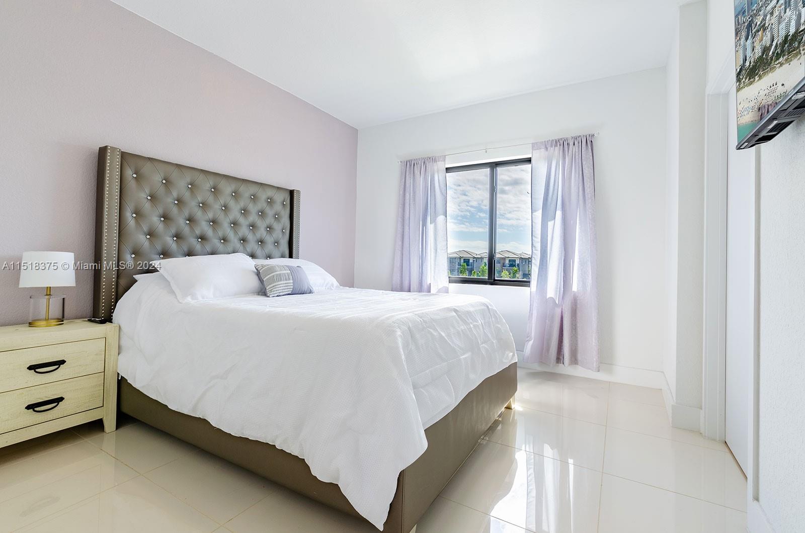 1164 NW 2nd Ln, Florida City, Florida 33034, 5 Bedrooms Bedrooms, ,4 BathroomsBathrooms,Residential,For Sale,1164 NW 2nd Ln,A11518375