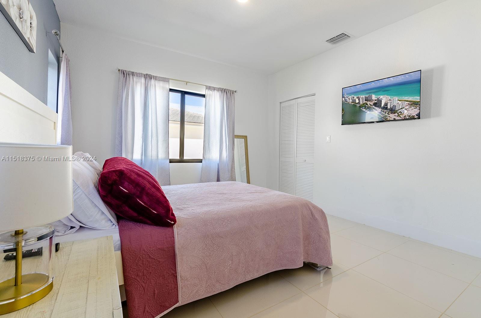 1164 NW 2nd Ln, Florida City, Florida 33034, 5 Bedrooms Bedrooms, ,4 BathroomsBathrooms,Residential,For Sale,1164 NW 2nd Ln,A11518375