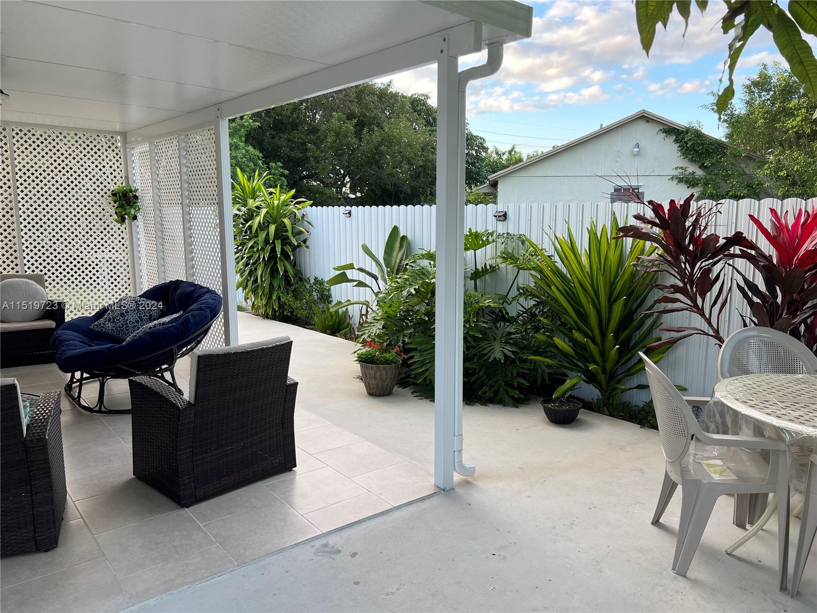 12571 268th St, Homestead, FL, 33032 United States, 3 Bedrooms Bedrooms, ,2 BathroomsBathrooms,Residential,For Sale,268th St,A11519723