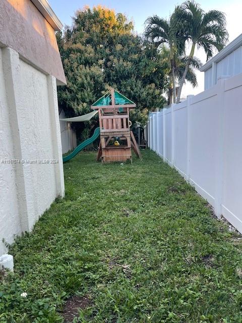 10426 52nd St, Cooper City, FL, 33328 United States, 3 Bedrooms Bedrooms, ,2 BathroomsBathrooms,Residential,For Sale,52nd St,A11517574