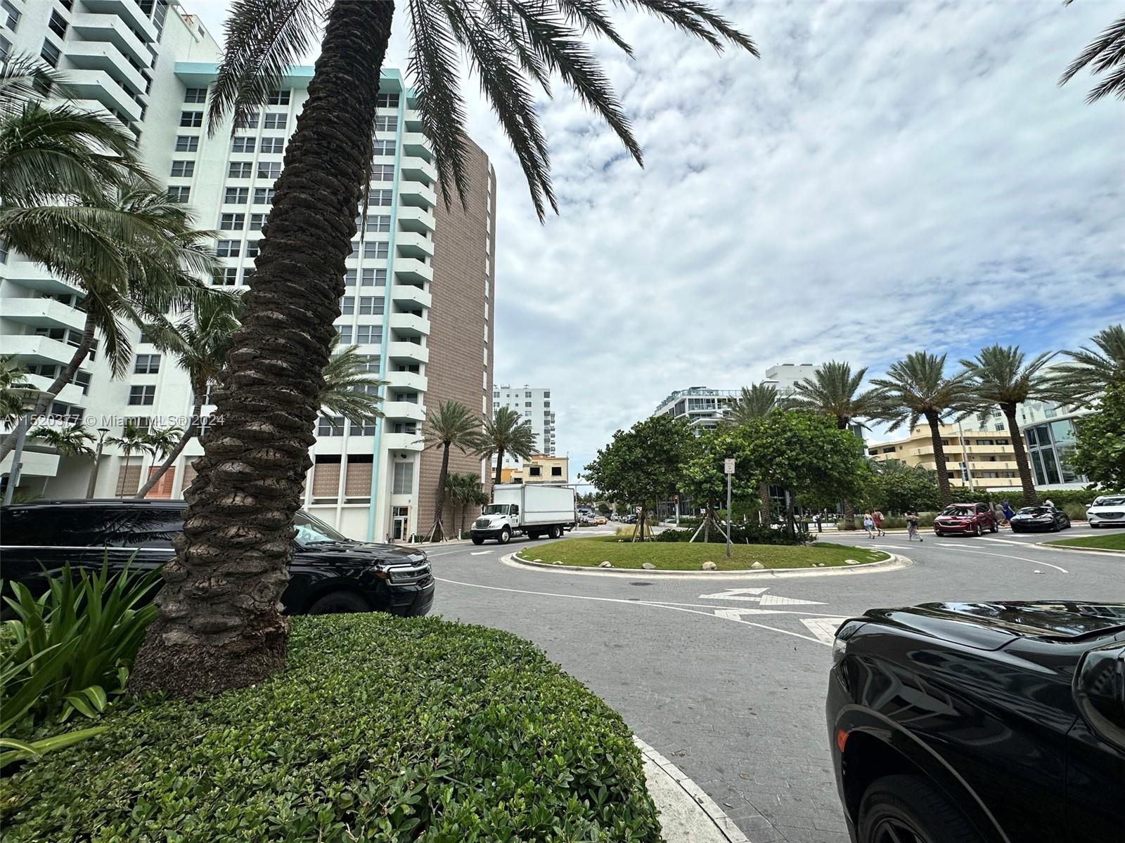 2899 Collins Ave 708, Miami Beach, Florida 33140, 1 Bedroom Bedrooms, ,1 BathroomBathrooms,Residential,For Sale,2899 Collins Ave 708,A11520377