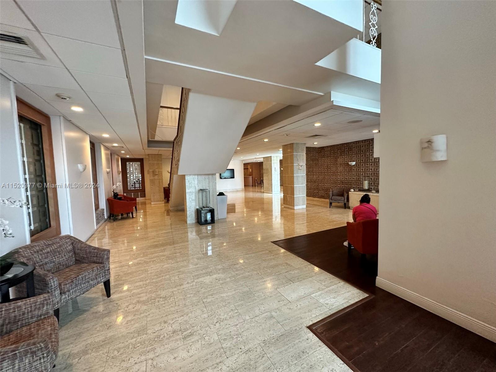 2899 Collins Ave 708, Miami Beach, Florida 33140, 1 Bedroom Bedrooms, ,1 BathroomBathrooms,Residential,For Sale,2899 Collins Ave 708,A11520377