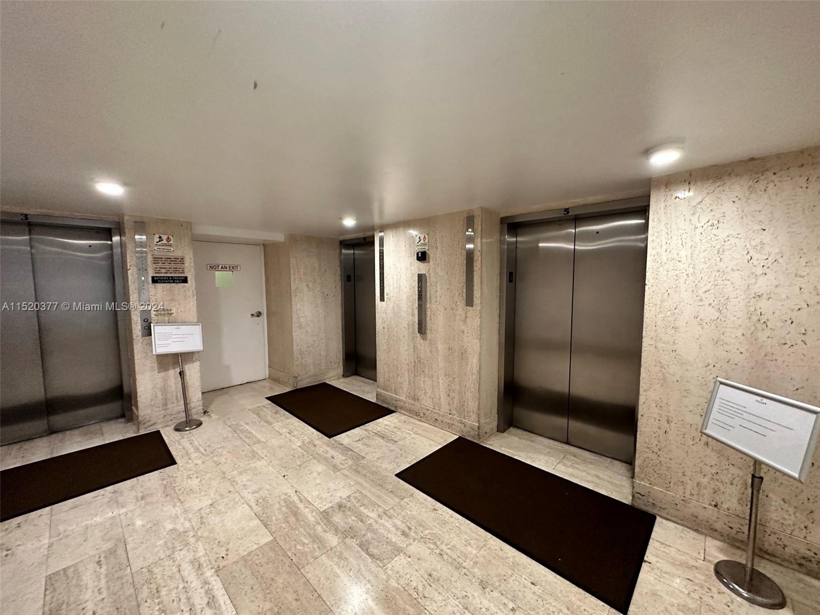 2899 Collins Ave 708, Miami Beach, Florida 33140, 1 Bedroom Bedrooms, ,1 BathroomBathrooms,Residential,For Sale,2899 Collins Ave 708,A11520377