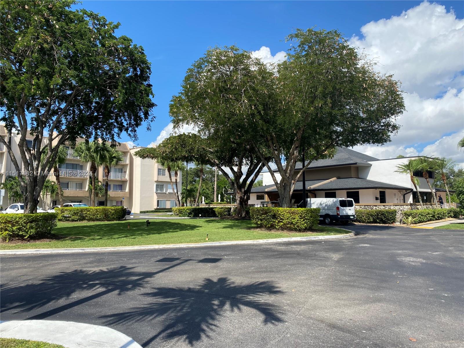 7747 SW 86th St D-407, Miami, Florida 33143, 1 Bedroom Bedrooms, ,1 BathroomBathrooms,Residentiallease,For Rent,7747 SW 86th St D-407,A11517882