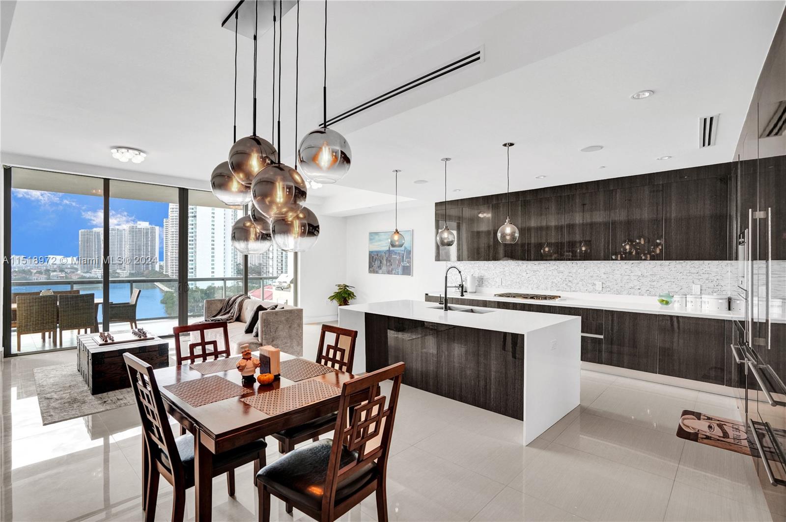 3300 NE 188th St 812, Aventura, Florida 33180, 3 Bedrooms Bedrooms, ,4 BathroomsBathrooms,Residential,For Sale,3300 NE 188th St 812,A11518972