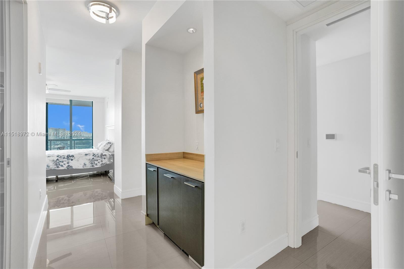 3300 NE 188th St 812, Aventura, Florida 33180, 3 Bedrooms Bedrooms, ,4 BathroomsBathrooms,Residential,For Sale,3300 NE 188th St 812,A11518972