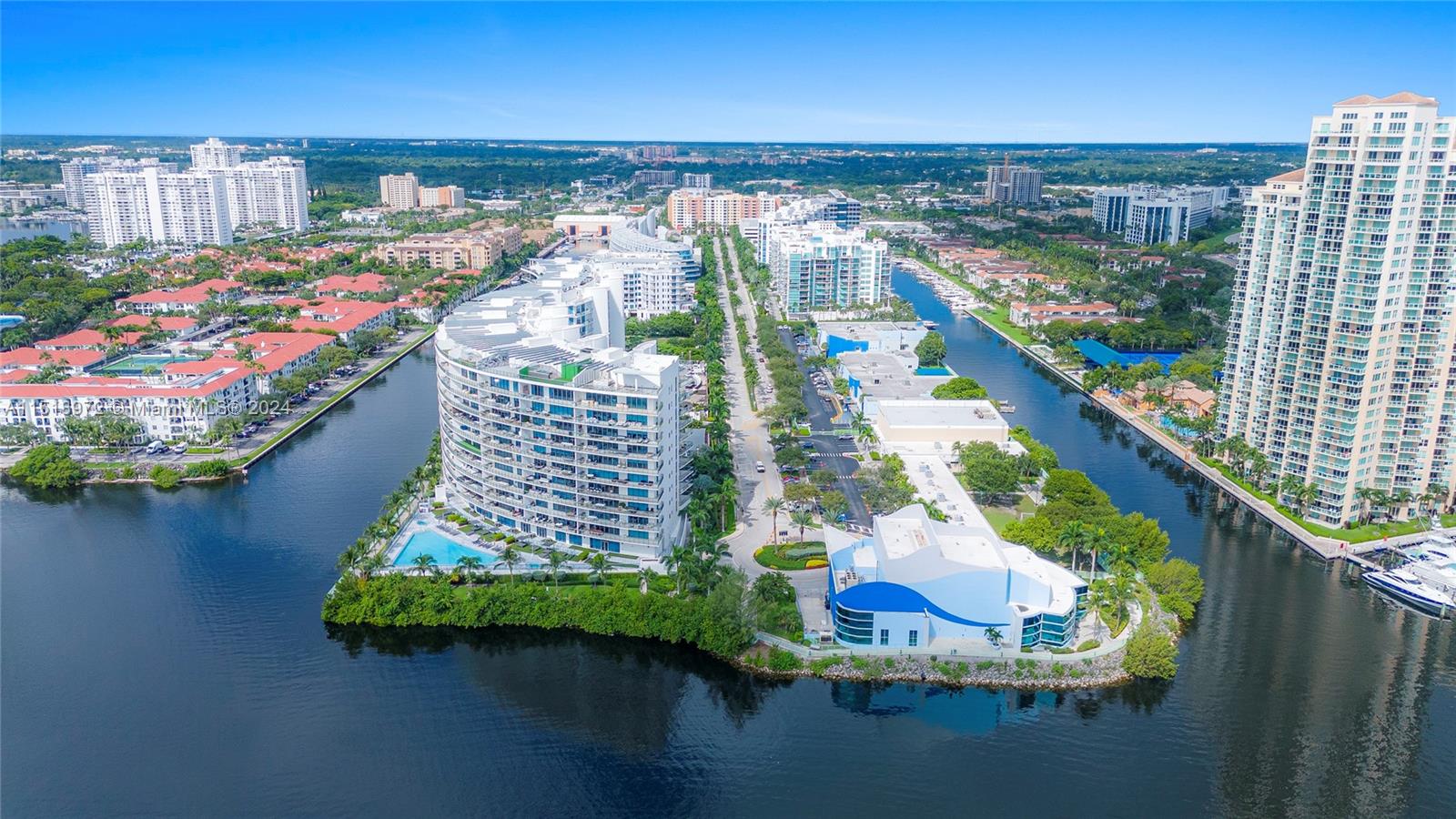 3300 NE 188th St 812, Aventura, Florida 33180, 3 Bedrooms Bedrooms, ,4 BathroomsBathrooms,Residential,For Sale,3300 NE 188th St 812,A11518972