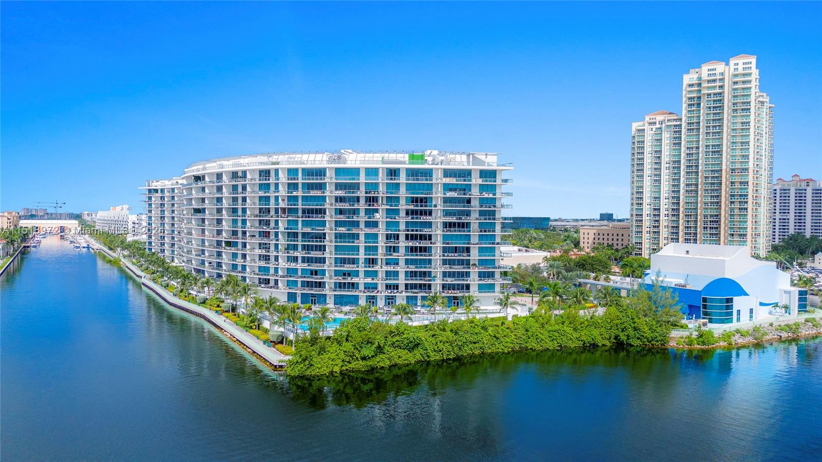 3300 NE 188th St 812, Aventura, Florida 33180, 3 Bedrooms Bedrooms, ,4 BathroomsBathrooms,Residential,For Sale,3300 NE 188th St 812,A11518972