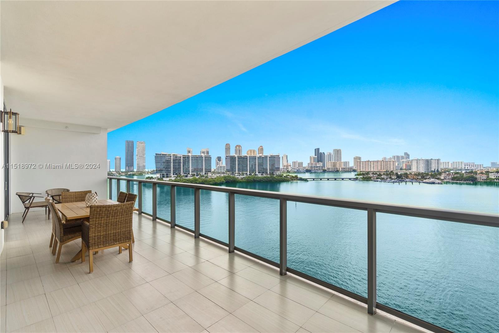 3300 NE 188th St 812, Aventura, Florida 33180, 3 Bedrooms Bedrooms, ,4 BathroomsBathrooms,Residential,For Sale,3300 NE 188th St 812,A11518972