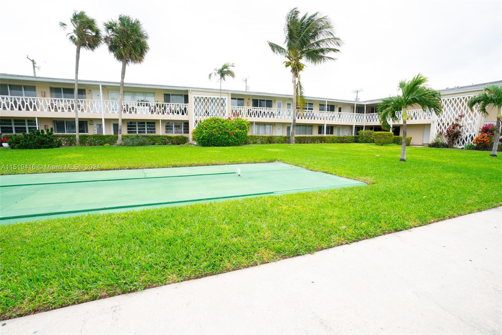 900 Atlantic Shores Blvd 130, Hallandale Beach, Florida 33009, 1 Bedroom Bedrooms, ,1 BathroomBathrooms,Residential,For Sale,900 Atlantic Shores Blvd 130,A11519416