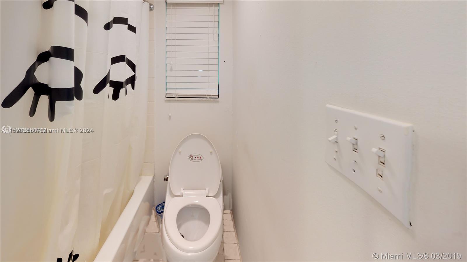 725 NE 73rd St, Miami, Florida 33138, 3 Bedrooms Bedrooms, ,2 BathroomsBathrooms,Residentiallease,For Rent,725 NE 73rd St,A11520358