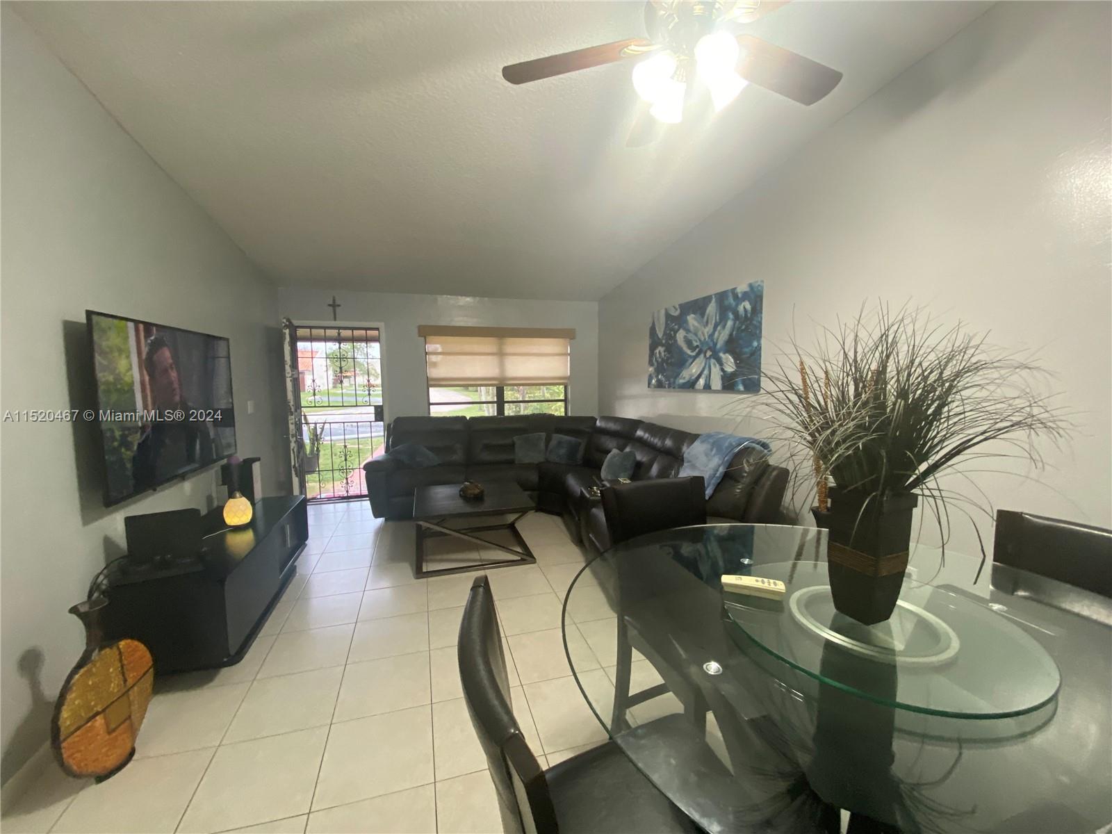 11252 59th Pl, Cooper City, FL, 33330 United States, 3 Bedrooms Bedrooms, ,2 BathroomsBathrooms,Residential,For Sale,59th Pl,A11520467