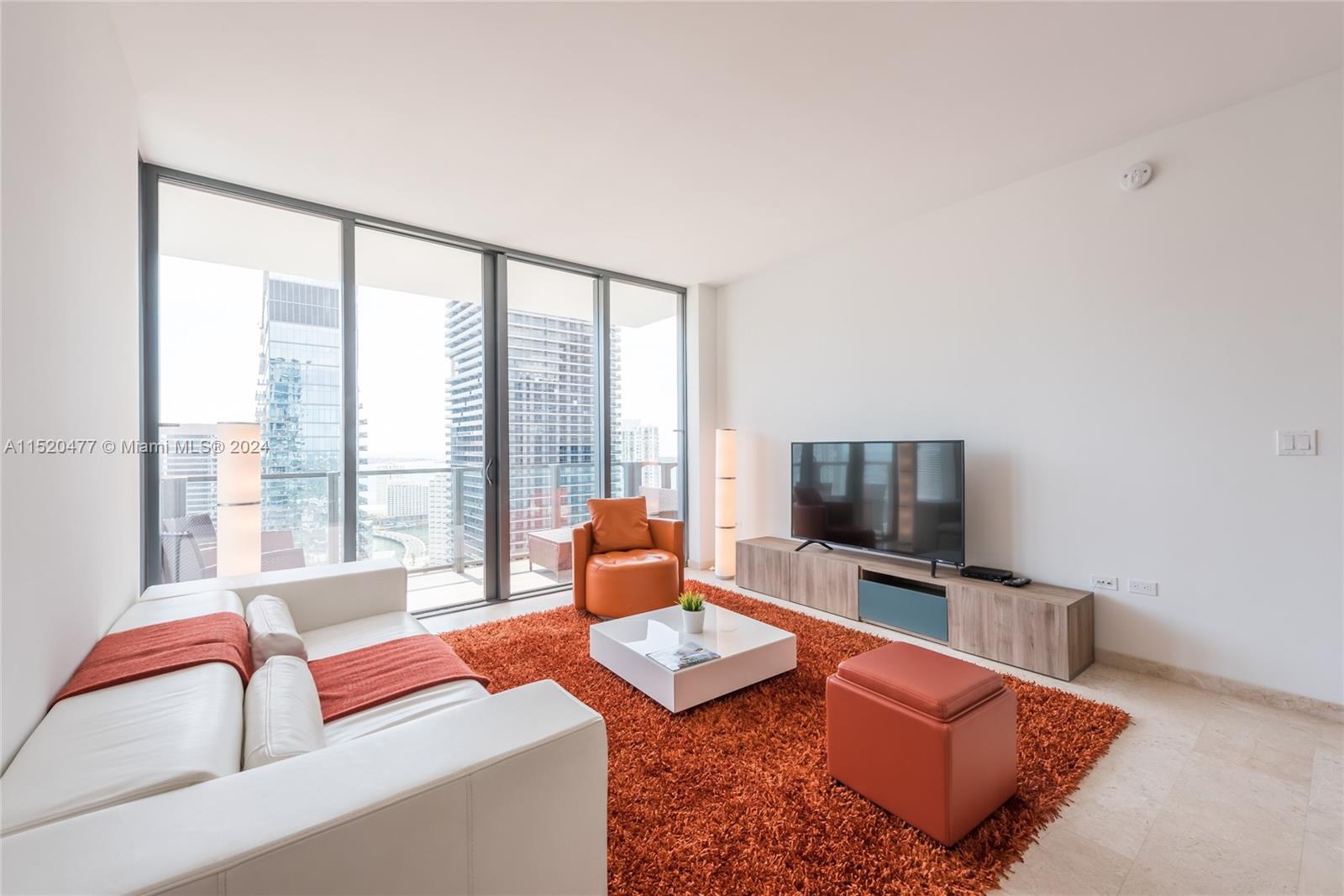 88 SW 7th St 3403, Miami, Florida 33130, 2 Bedrooms Bedrooms, ,2 BathroomsBathrooms,Residentiallease,For Rent,88 SW 7th St 3403,A11520477