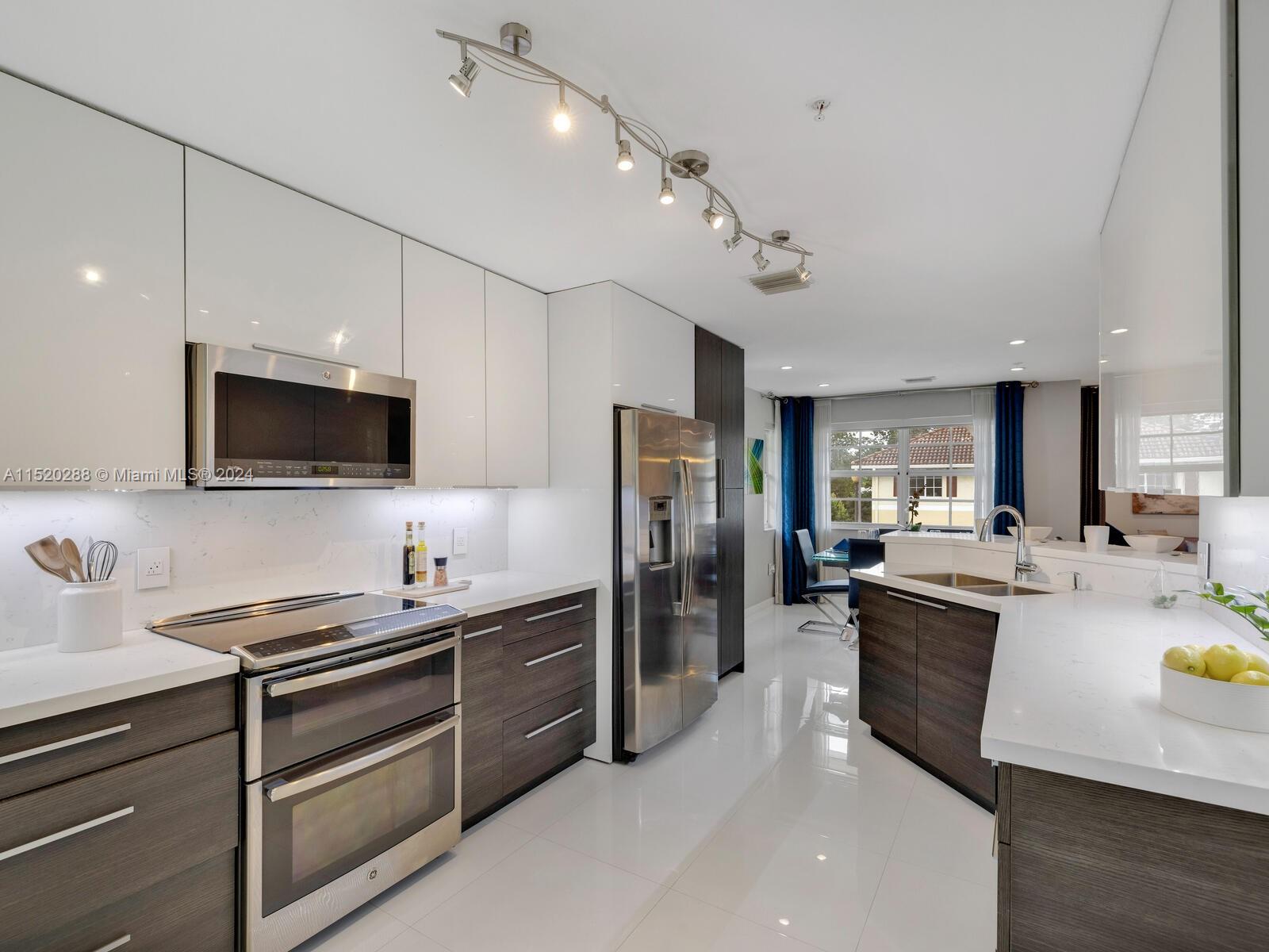 Spectacular Renovated Kitchen with High-end Appliances