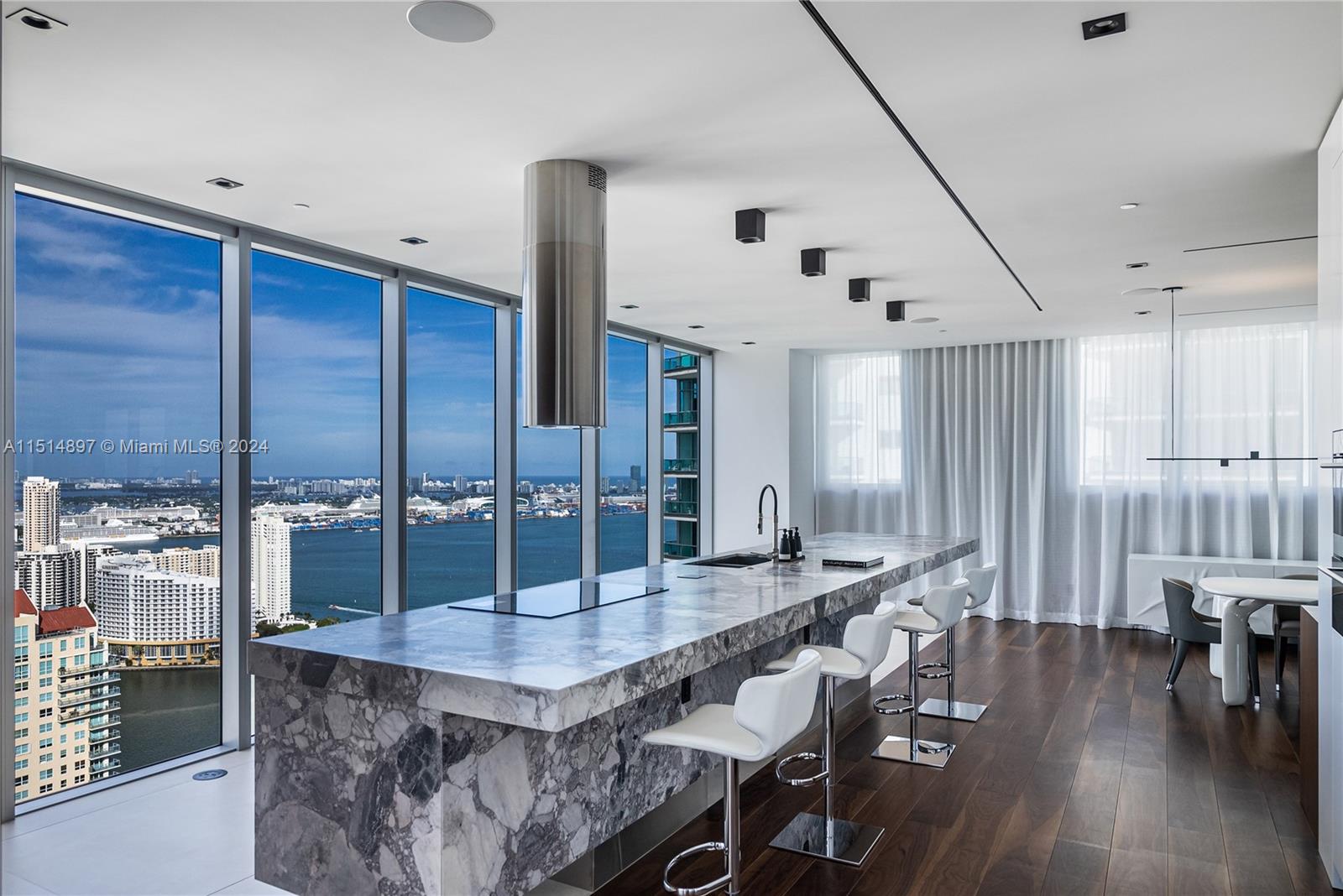 1300 Brickell Bay Dr, Miami, FL, 33131 United States, 5 Bedrooms Bedrooms, ,6 BathroomsBathrooms,Residential,For Sale,Brickell Bay Dr,A11514897