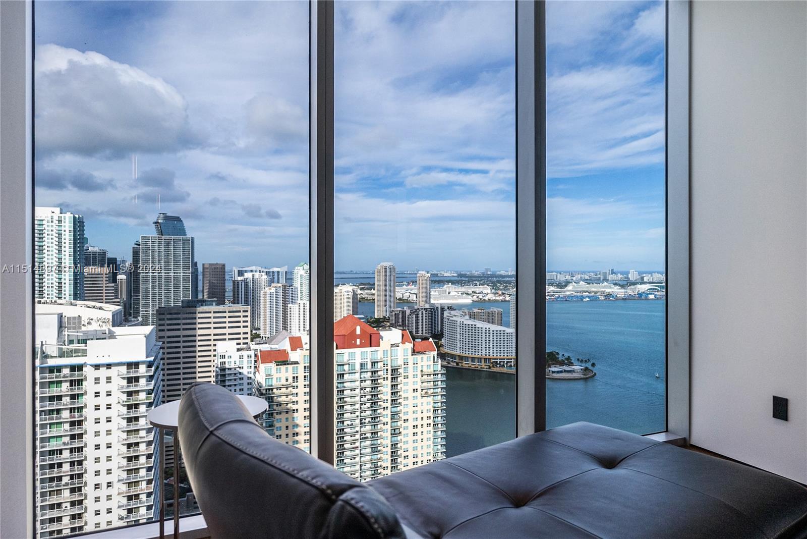 1300 Brickell Bay Dr, Miami, FL, 33131 United States, 5 Bedrooms Bedrooms, ,6 BathroomsBathrooms,Residential,For Sale,Brickell Bay Dr,A11514897