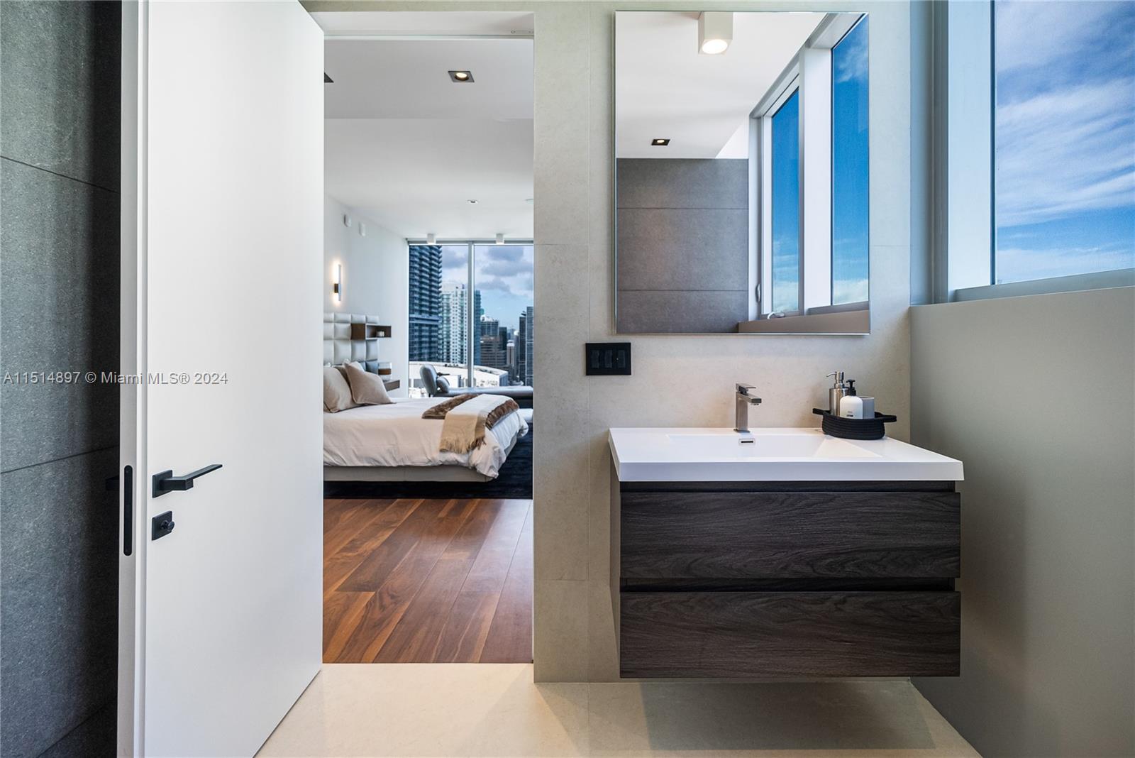 1300 Brickell Bay Dr 4401, Miami, Florida 33131, 5 Bedrooms Bedrooms, ,6 BathroomsBathrooms,Residential,For Sale,1300 Brickell Bay Dr 4401,A11514897