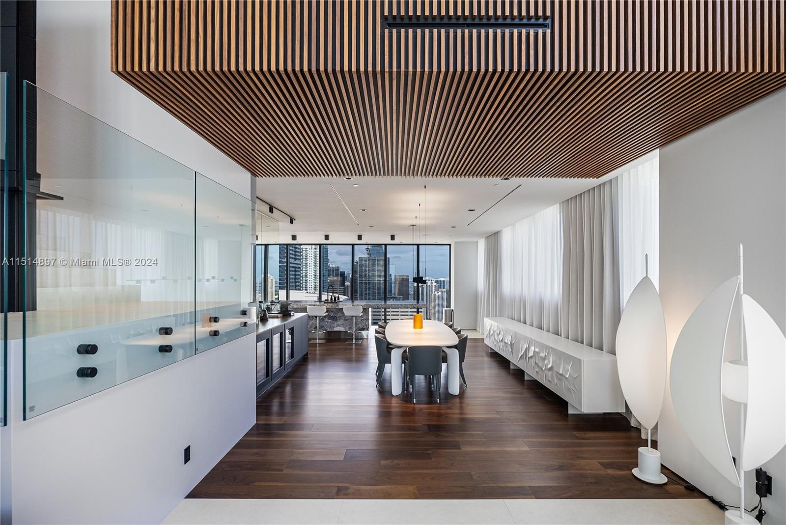 1300 Brickell Bay Dr, Miami, FL, 33131 United States, 5 Bedrooms Bedrooms, ,6 BathroomsBathrooms,Residential,For Sale,Brickell Bay Dr,A11514897