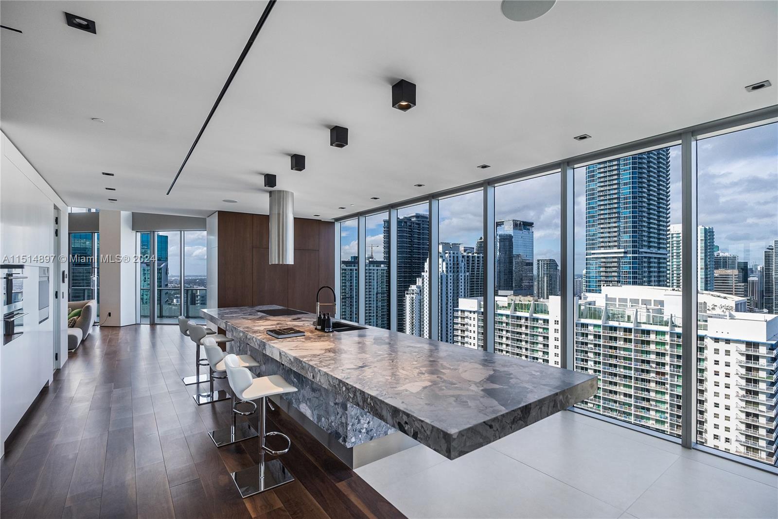 1300 Brickell Bay Dr, Miami, FL, 33131 United States, 5 Bedrooms Bedrooms, ,6 BathroomsBathrooms,Residential,For Sale,Brickell Bay Dr,A11514897