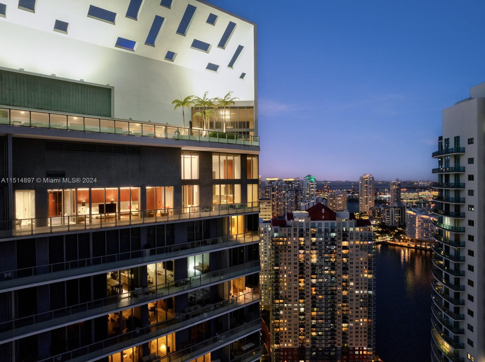 1300 Brickell Bay Dr, Miami, FL, 33131 United States, 5 Bedrooms Bedrooms, ,6 BathroomsBathrooms,Residential,For Sale,Brickell Bay Dr,A11514897