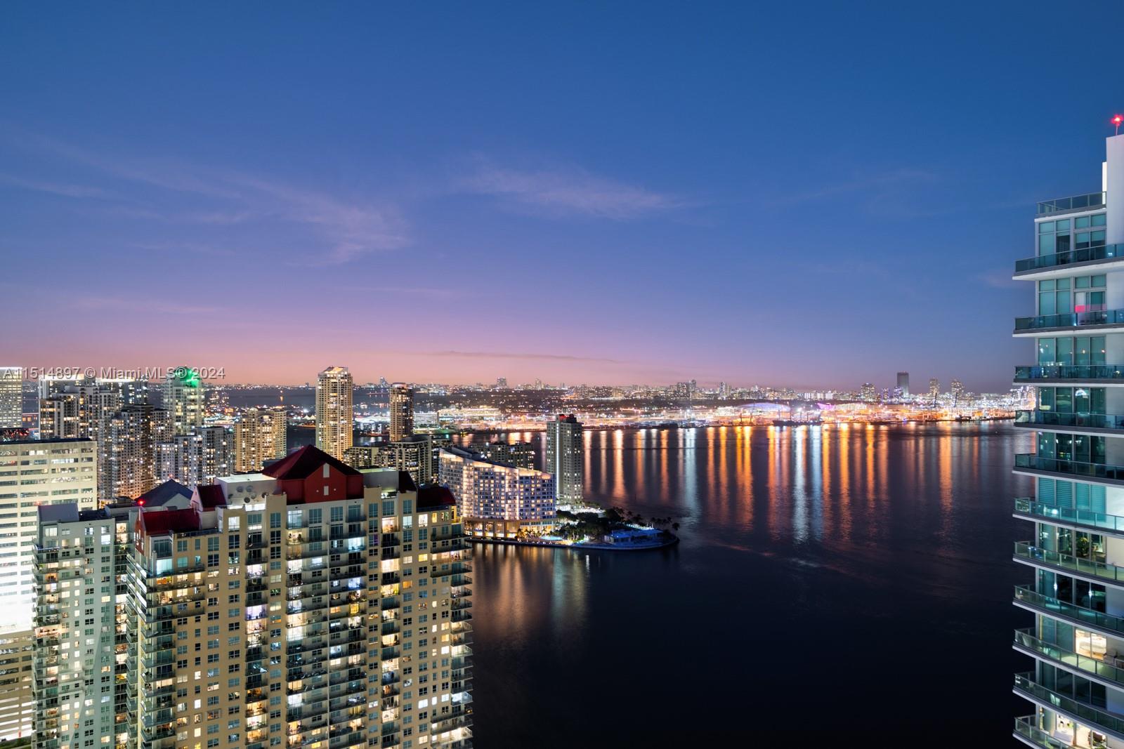 1300 Brickell Bay Dr, Miami, FL, 33131 United States, 5 Bedrooms Bedrooms, ,6 BathroomsBathrooms,Residential,For Sale,Brickell Bay Dr,A11514897