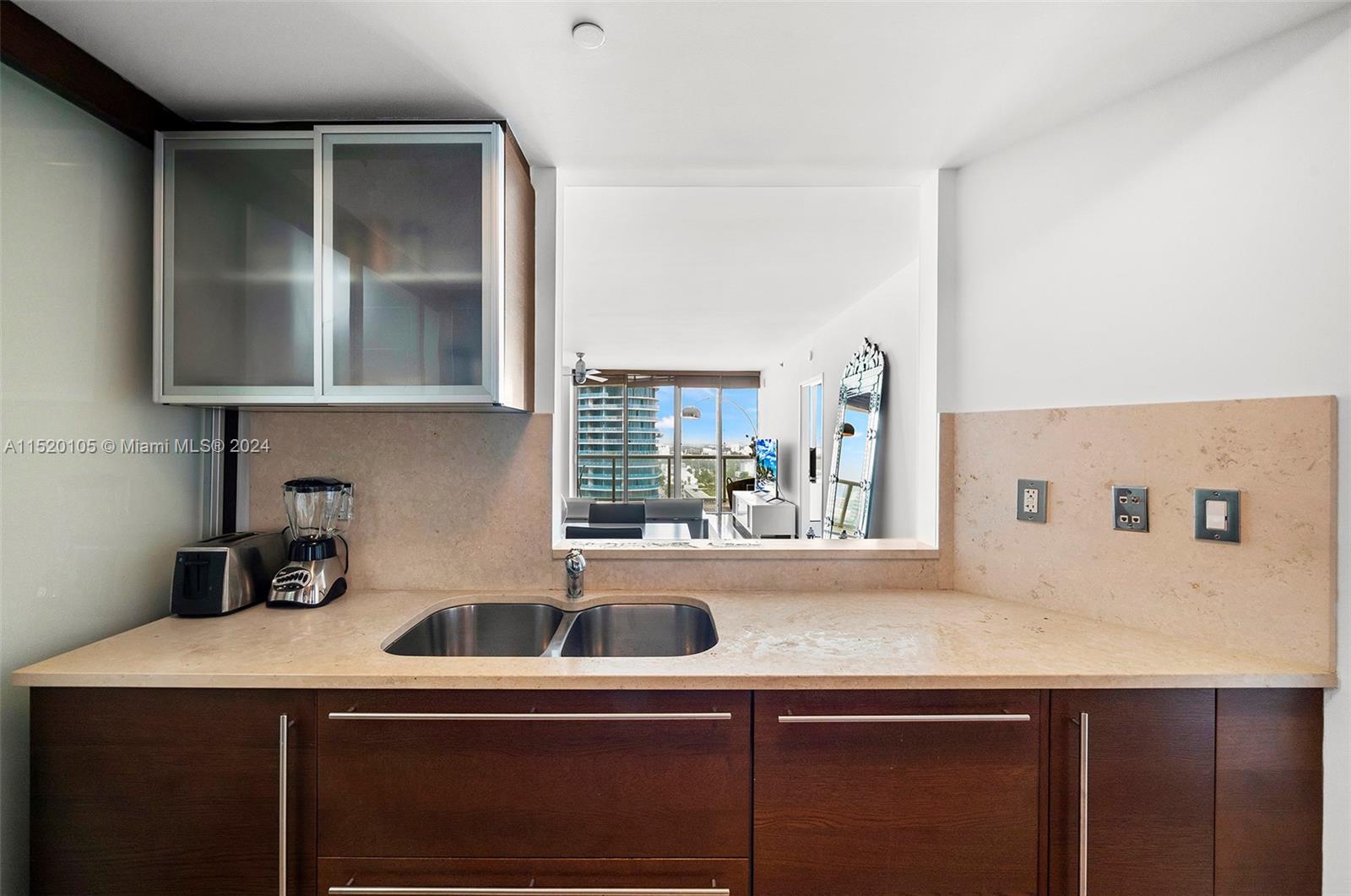 450 Alton Rd 2006, Miami Beach, Florida 33139, 2 Bedrooms Bedrooms, ,2 BathroomsBathrooms,Residential,For Sale,450 Alton Rd 2006,A11520105