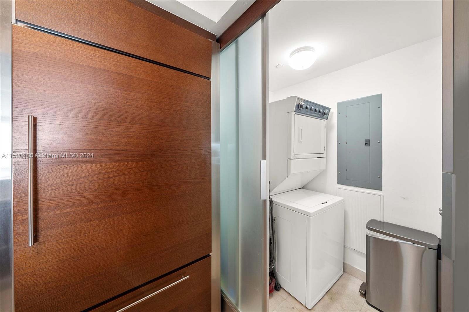 450 Alton Rd 2006, Miami Beach, Florida 33139, 2 Bedrooms Bedrooms, ,2 BathroomsBathrooms,Residential,For Sale,450 Alton Rd 2006,A11520105