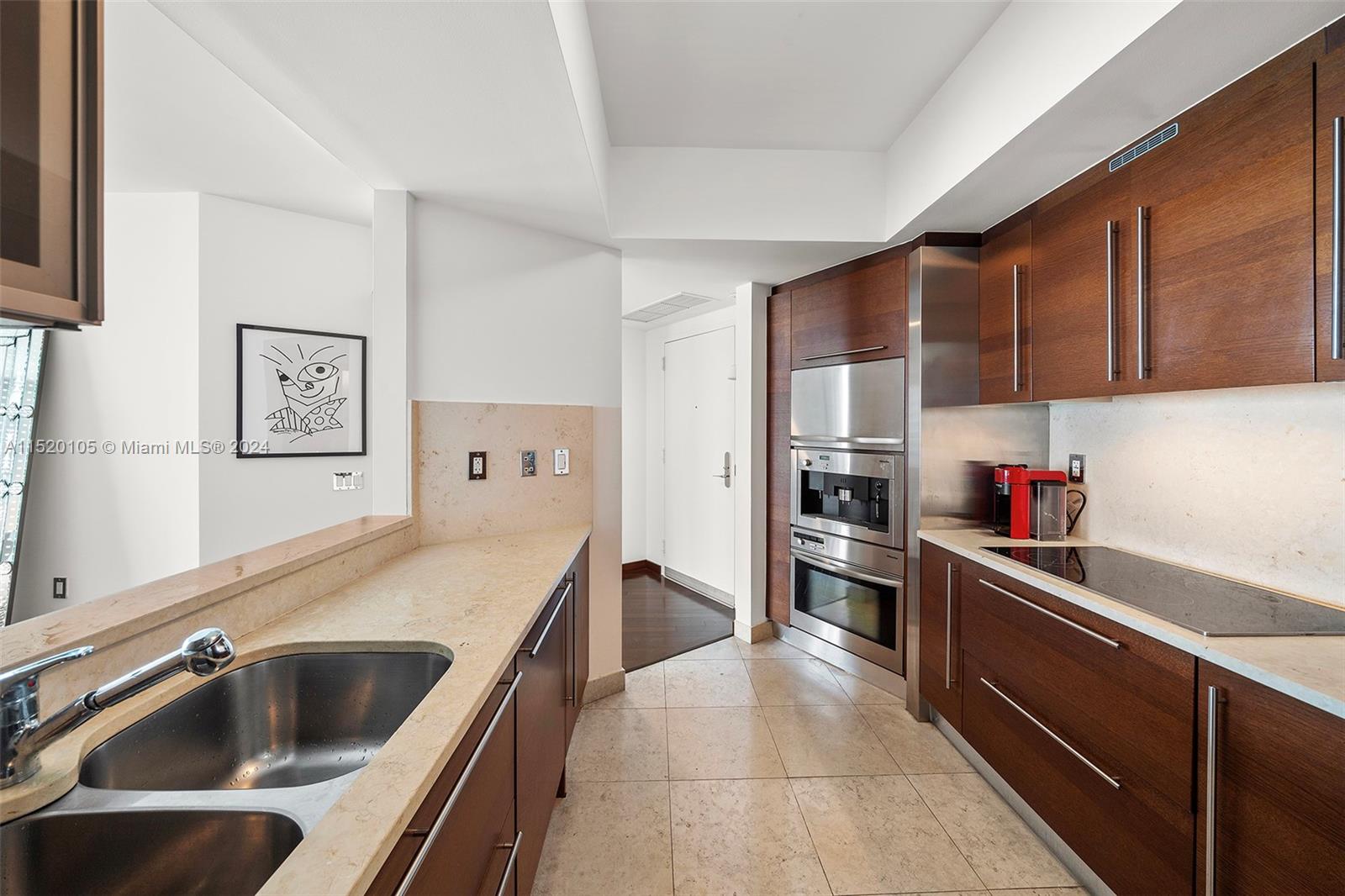 450 Alton Rd 2006, Miami Beach, Florida 33139, 2 Bedrooms Bedrooms, ,2 BathroomsBathrooms,Residential,For Sale,450 Alton Rd 2006,A11520105