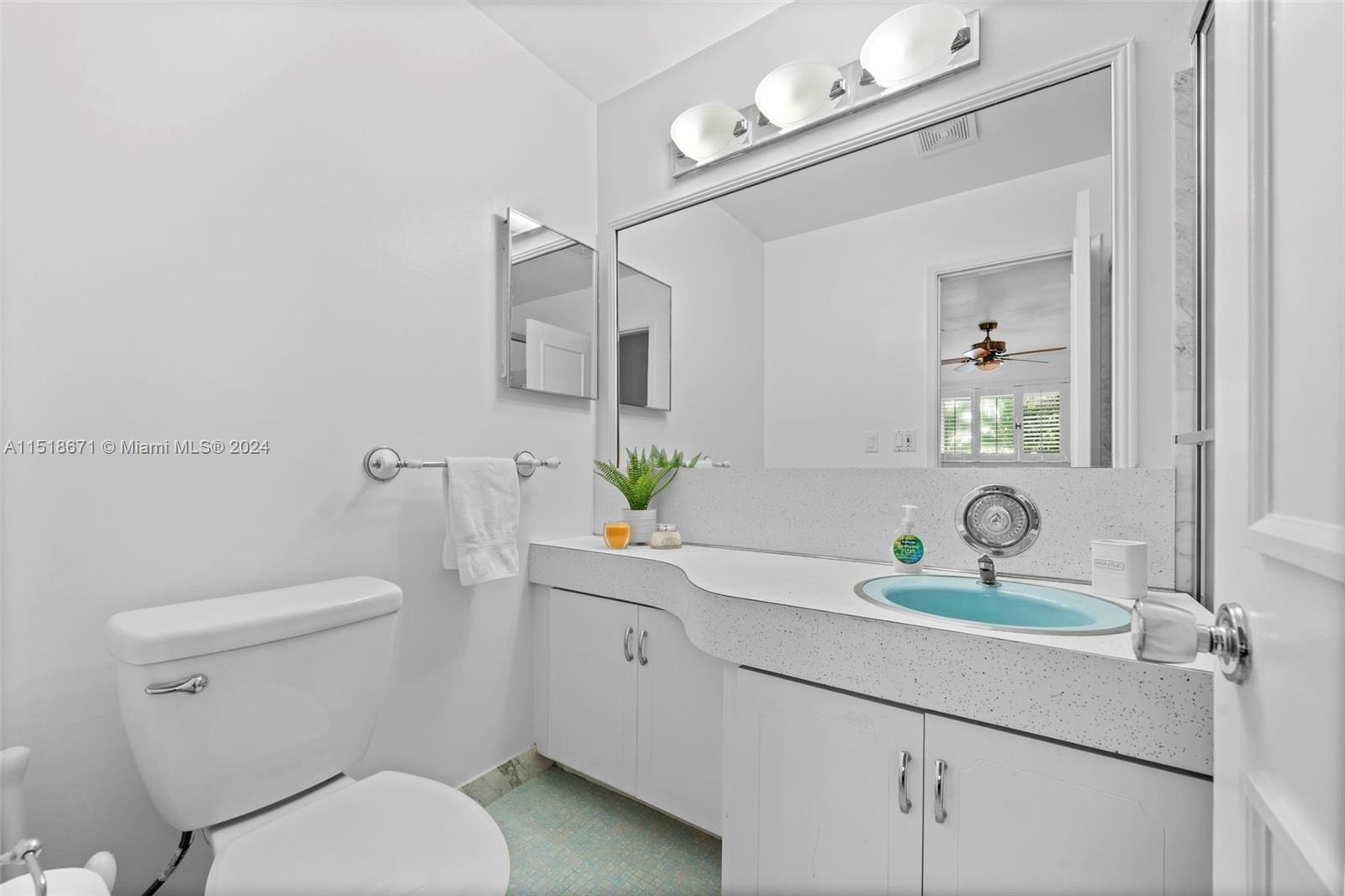 1199 Hillsboro Mile, Hillsboro Beach, FL, 33062 United States, 2 Bedrooms Bedrooms, ,2 BathroomsBathrooms,Residential,For Sale,Hillsboro Mile,A11518671