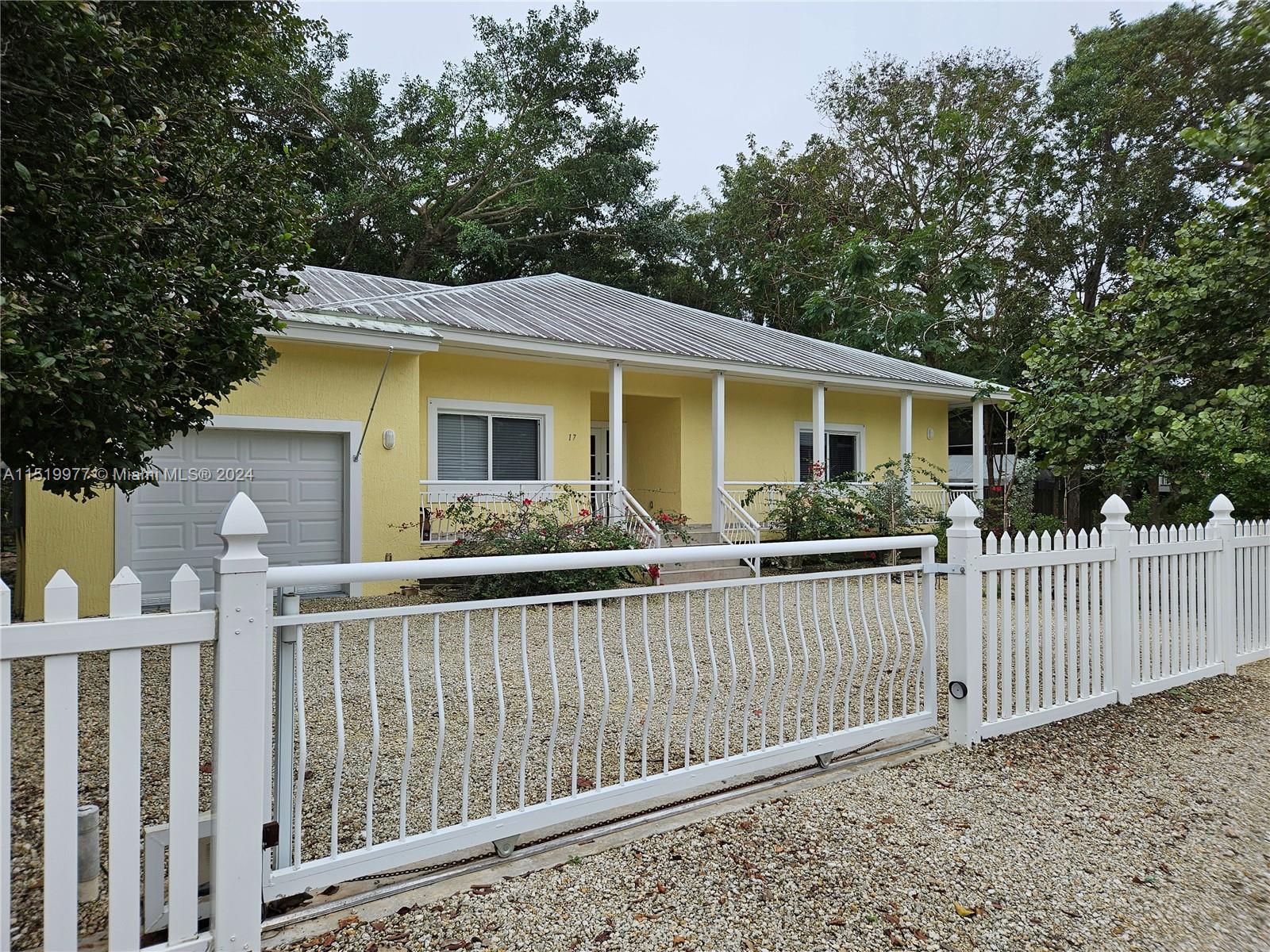 17 Bonita Ave, Key Largo, FL, 33037 United States, 3 Bedrooms Bedrooms, ,2 BathroomsBathrooms,Residential,For Sale,Bonita Ave,A11519977