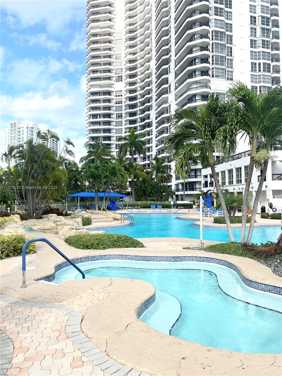 19195 36th Ct, Aventura, FL, 33180 United States, 2 Bedrooms Bedrooms, ,2 BathroomsBathrooms,Residential,For Sale,36th Ct,A11520538