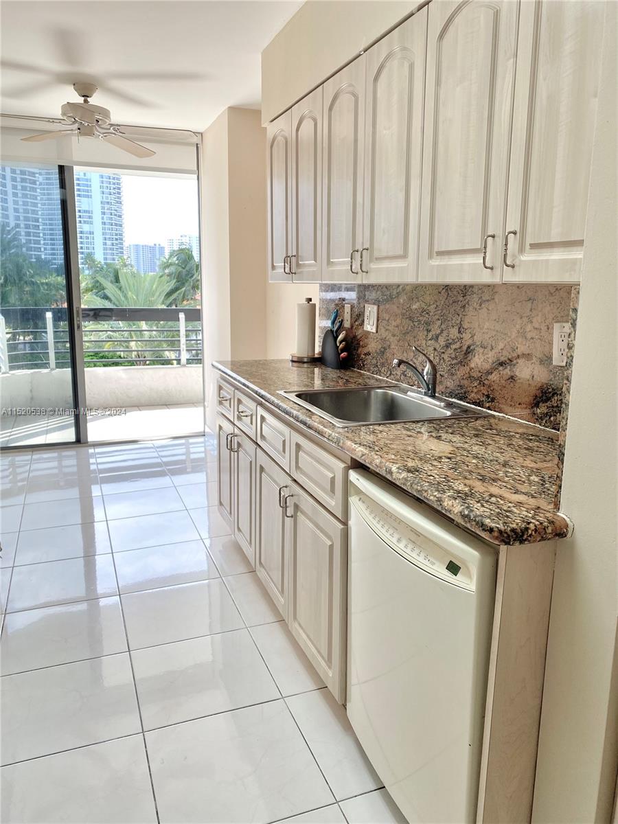 19195 36th Ct, Aventura, FL, 33180 United States, 2 Bedrooms Bedrooms, ,2 BathroomsBathrooms,Residential,For Sale,36th Ct,A11520538