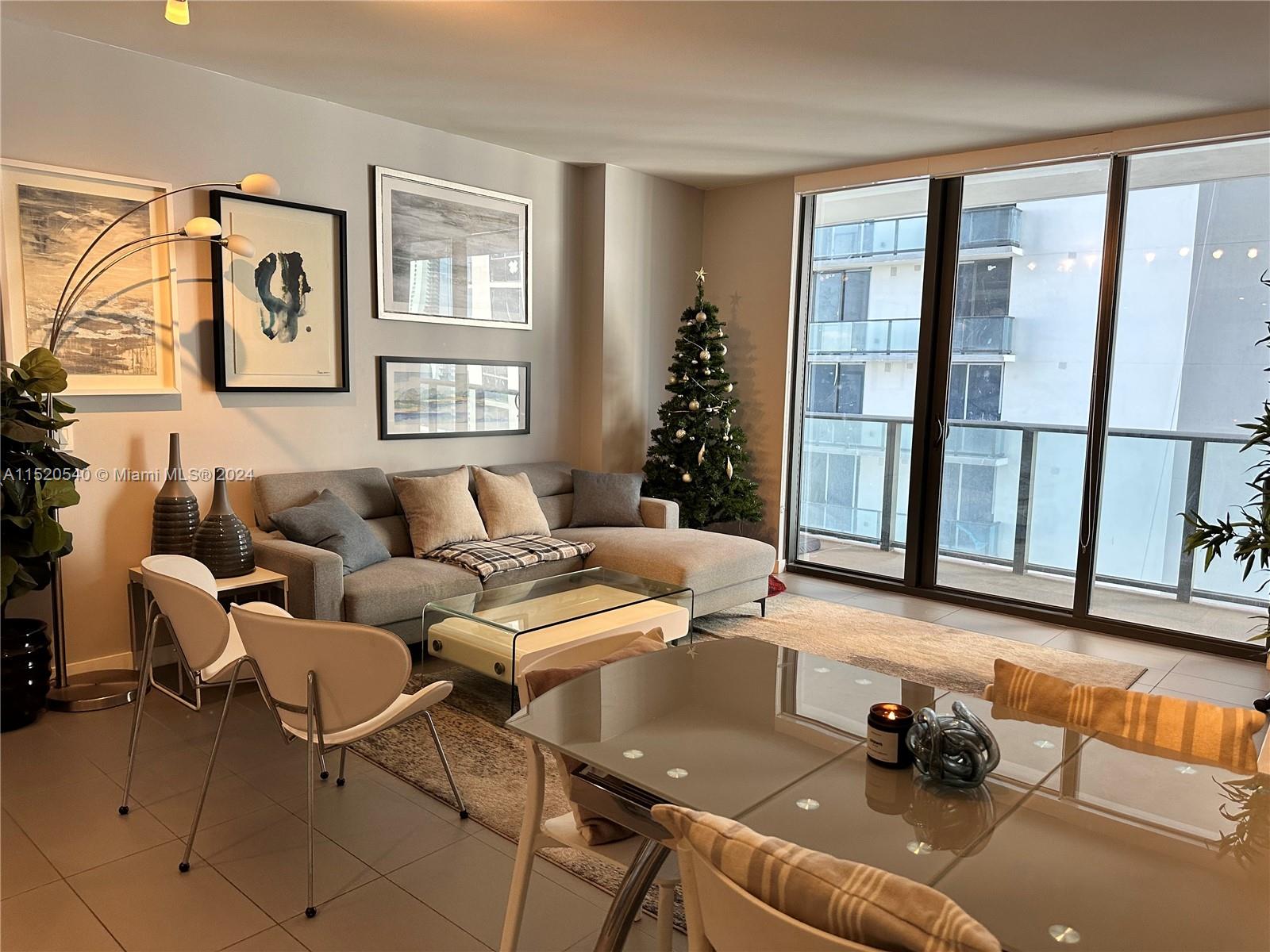 Miami, Florida 33132, 1 Bedroom Bedrooms, ,1 BathroomBathrooms,Residentiallease,For Rent,A11520540