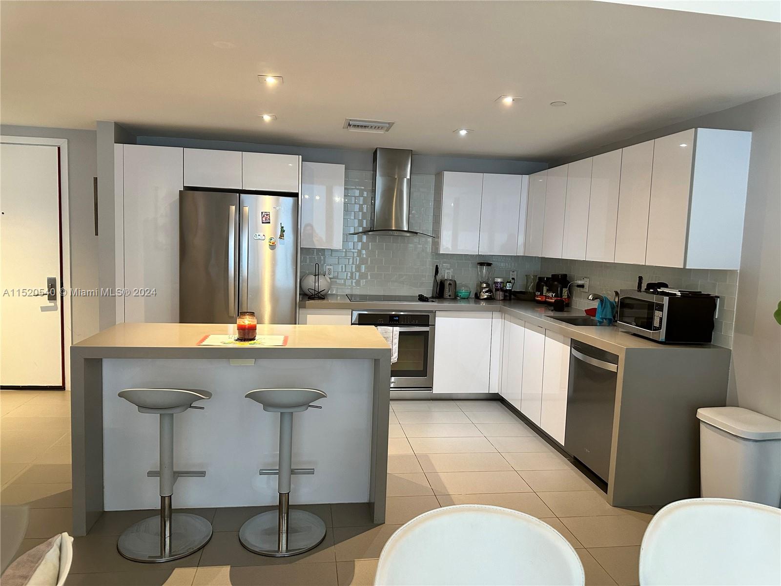 Miami, Florida 33132, 1 Bedroom Bedrooms, ,1 BathroomBathrooms,Residentiallease,For Rent,A11520540