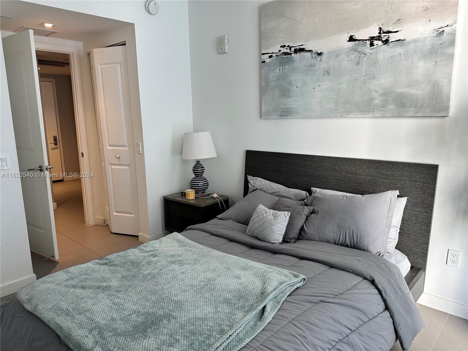 Miami, Florida 33132, 1 Bedroom Bedrooms, ,1 BathroomBathrooms,Residentiallease,For Rent,A11520540