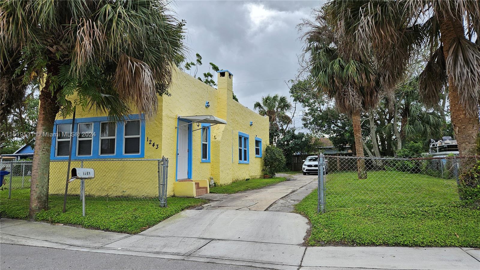 1243 26th St, Riviera Beach, FL, 33404 United States, 3 Bedrooms Bedrooms, ,2 BathroomsBathrooms,Residential,For Sale,26th St,A11519531