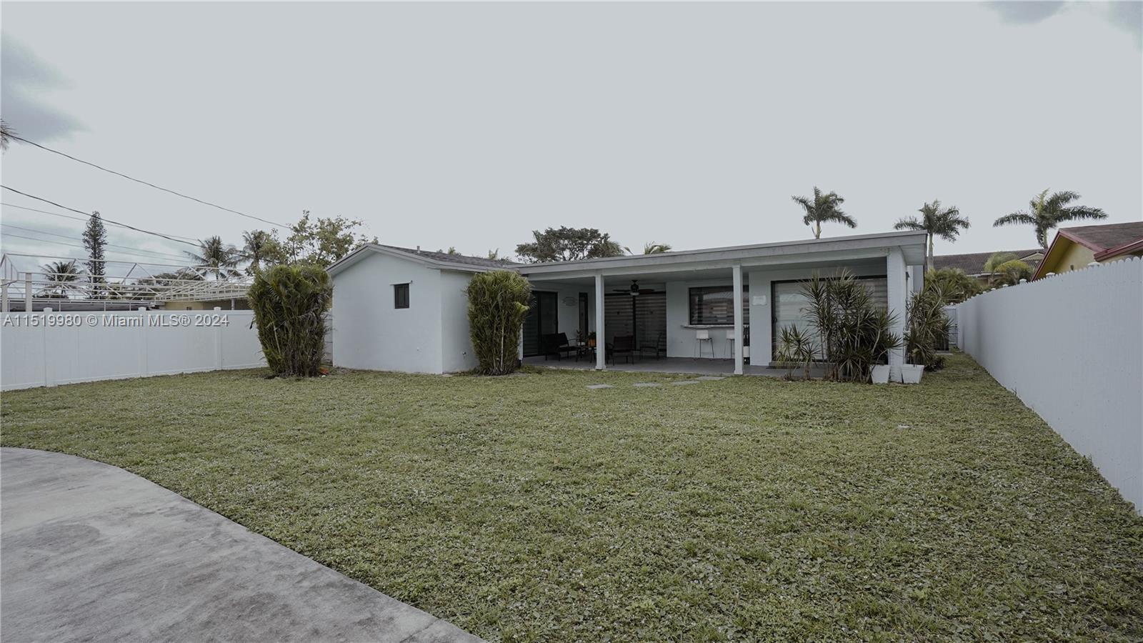 4909 Washington St, Hollywood, FL, 33021 United States, 3 Bedrooms Bedrooms, ,2 BathroomsBathrooms,Residential,For Sale,Washington St,A11519980