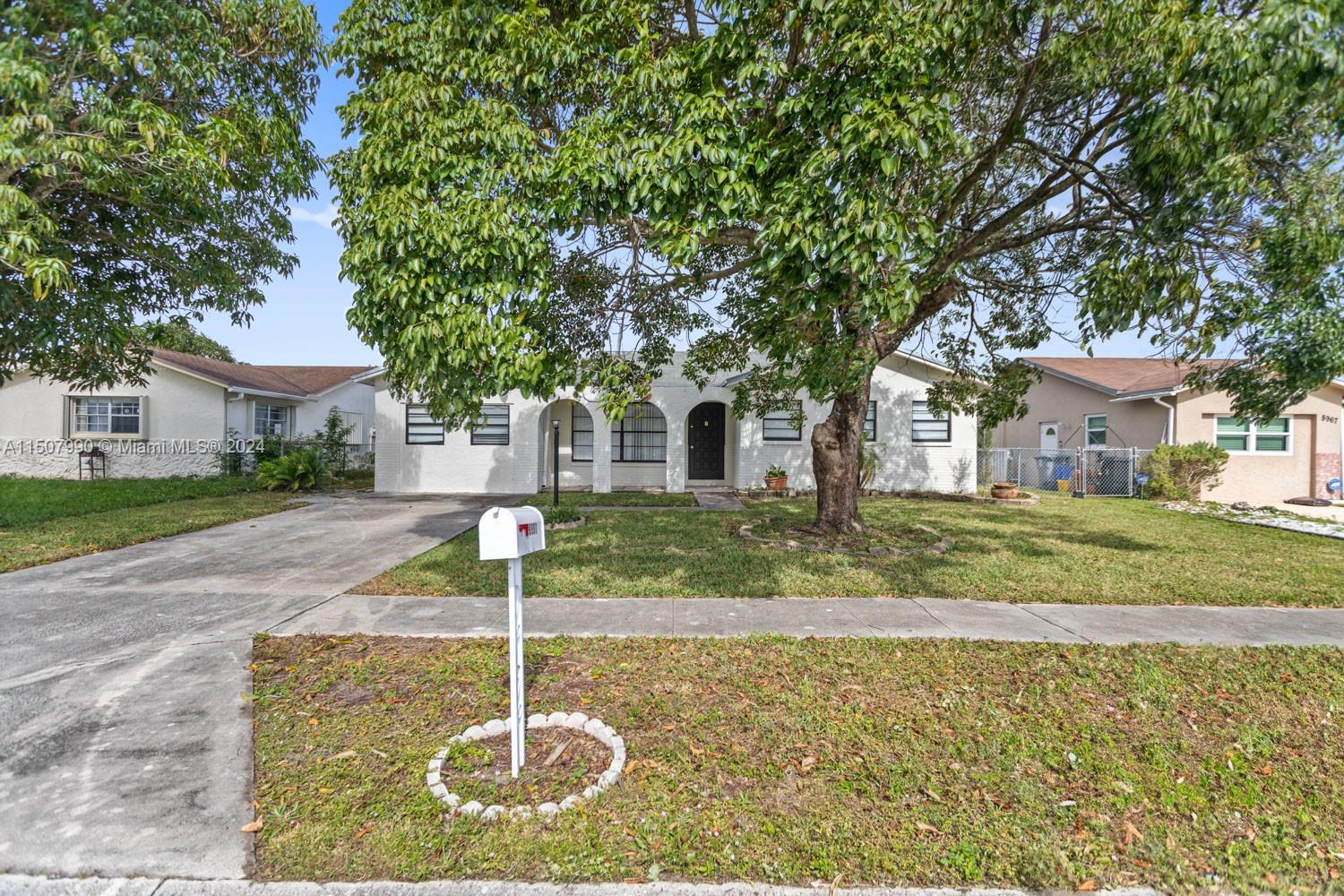 8991 7th St, Boca Raton, FL, 33433 United States, 3 Bedrooms Bedrooms, ,2 BathroomsBathrooms,Residential,For Sale,7th St,A11507990