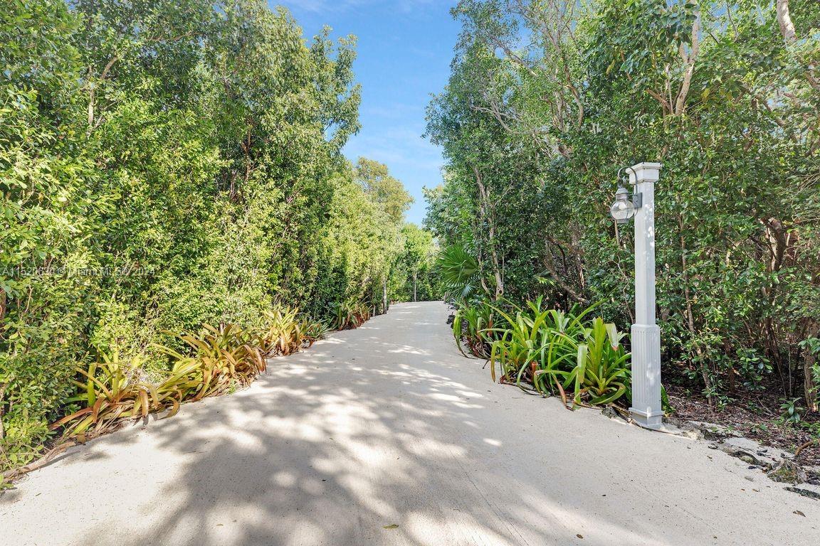 88011 Old Highway, Islamorada, FL, 33036 United States, 5 Bedrooms Bedrooms, ,5 BathroomsBathrooms,Residential,For Sale,Old Highway,A11520630