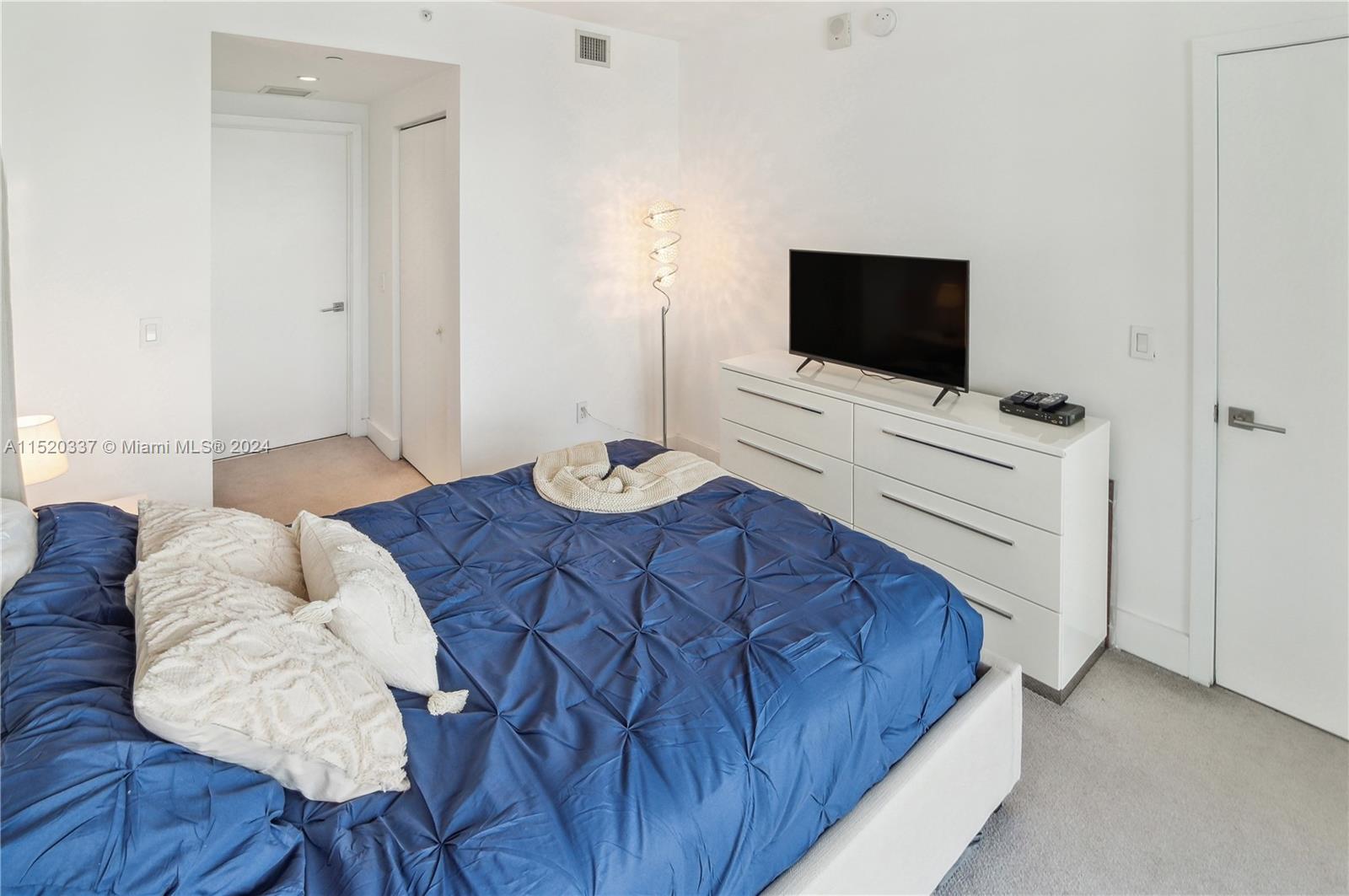 121 NE 34th St 2503, Miami, Florida 33137, 1 Bedroom Bedrooms, ,1 BathroomBathrooms,Residentiallease,For Rent,121 NE 34th St 2503,A11520337