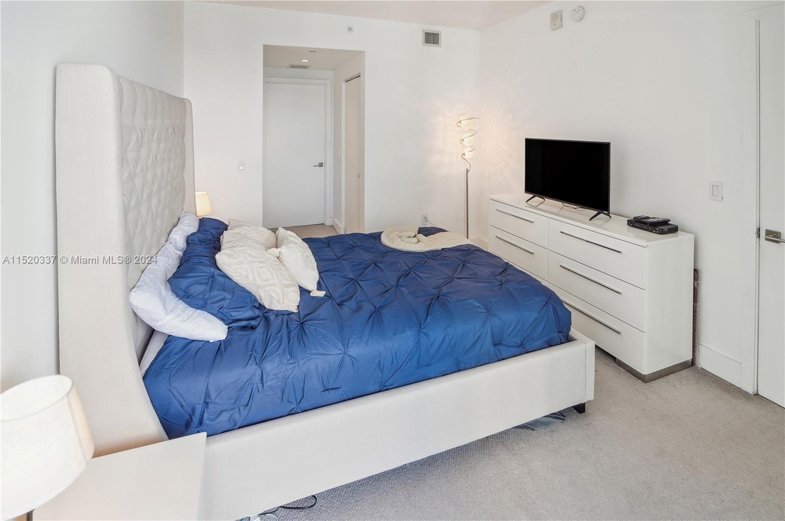 121 NE 34th St 2503, Miami, Florida 33137, 1 Bedroom Bedrooms, ,1 BathroomBathrooms,Residentiallease,For Rent,121 NE 34th St 2503,A11520337