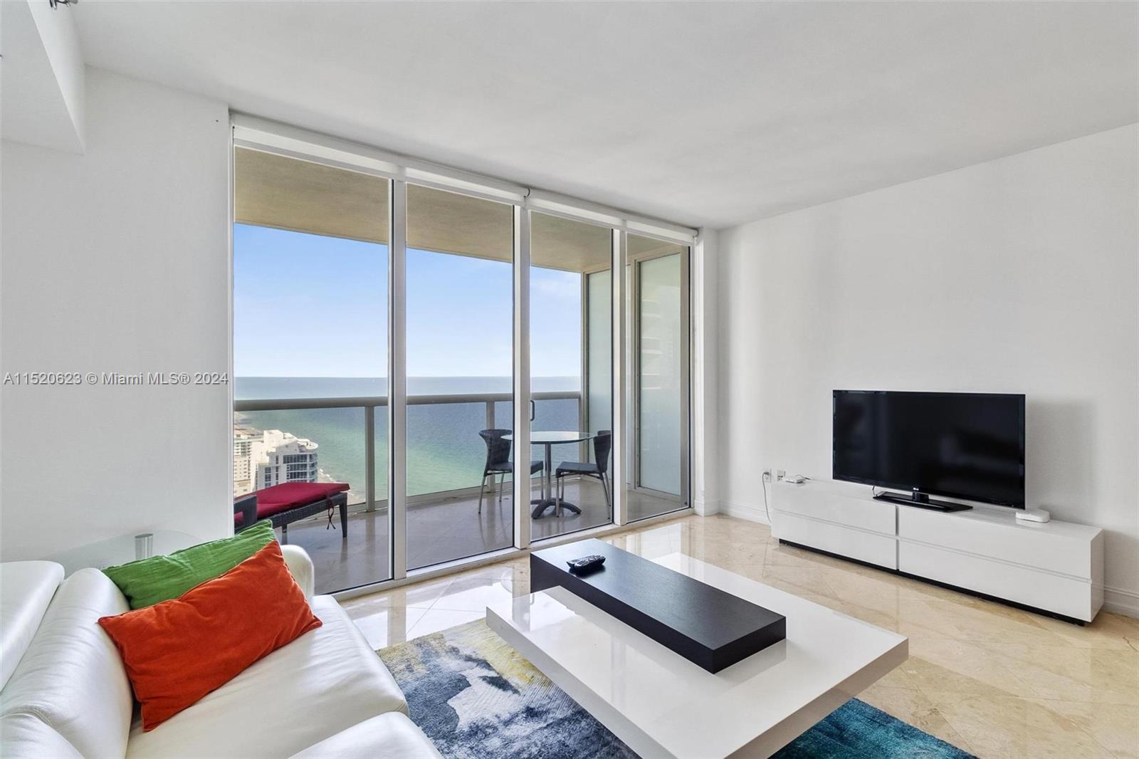 1830 Ocean Dr, Hallandale Beach, FL, 33009 United States, 1 Bedroom Bedrooms, ,1 BathroomBathrooms,Residential,For Sale,Ocean Dr,A11520623