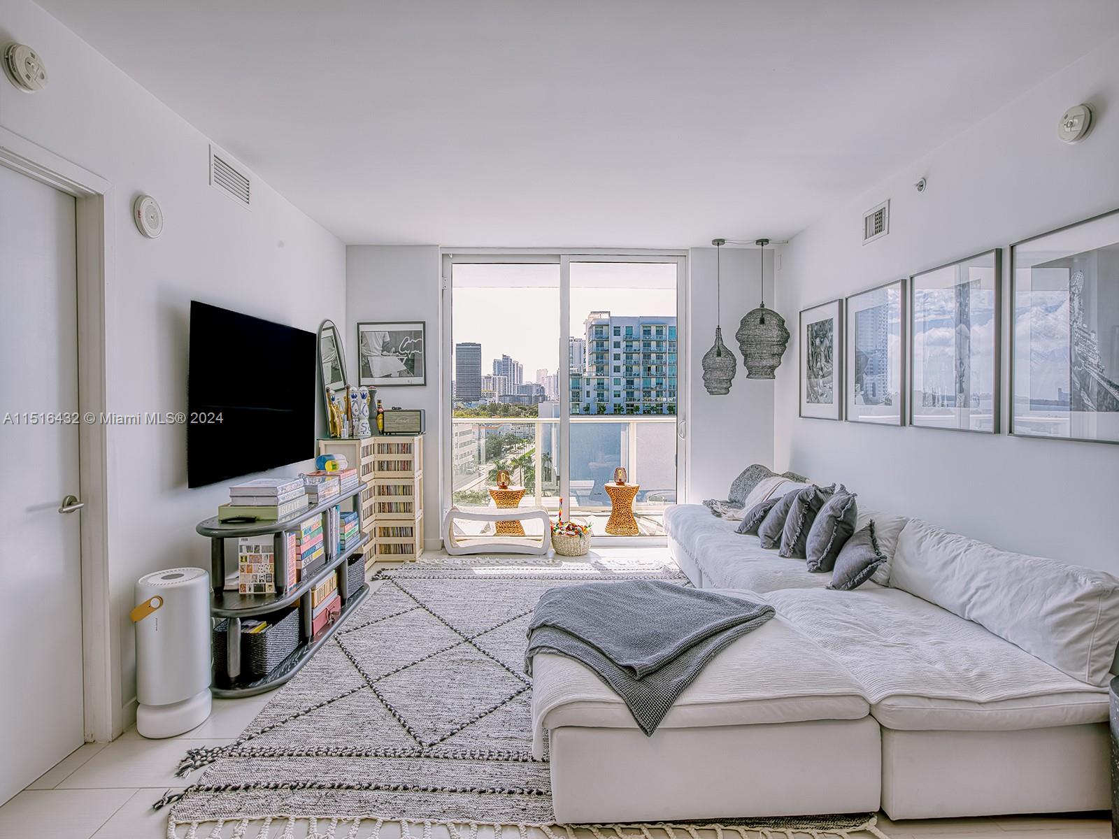 4250 Biscayne Blvd 916, Miami, Florida 33137, 2 Bedrooms Bedrooms, ,2 BathroomsBathrooms,Residential,For Sale,4250 Biscayne Blvd 916,A11516432