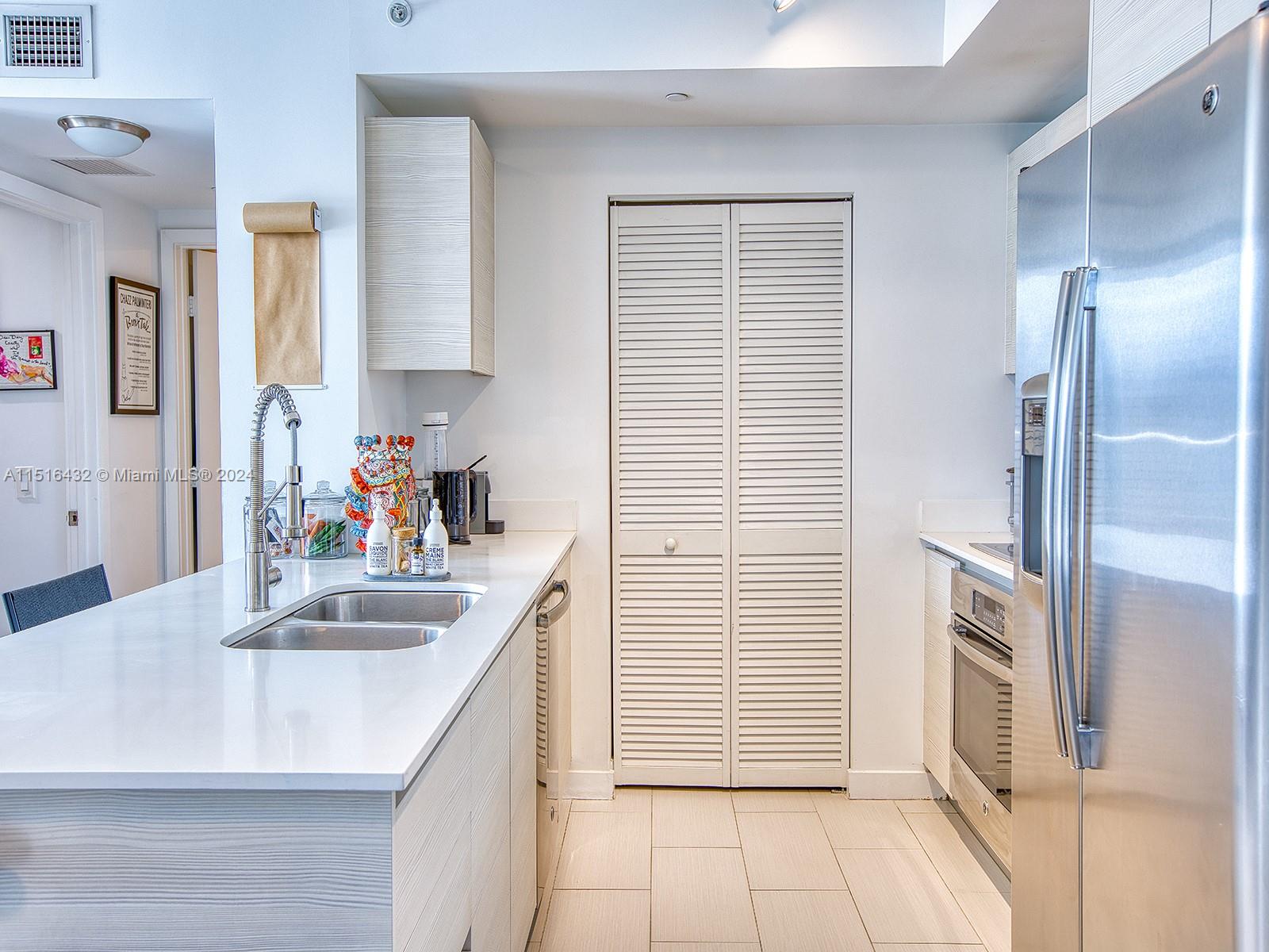 4250 Biscayne Blvd 916, Miami, Florida 33137, 2 Bedrooms Bedrooms, ,2 BathroomsBathrooms,Residential,For Sale,4250 Biscayne Blvd 916,A11516432